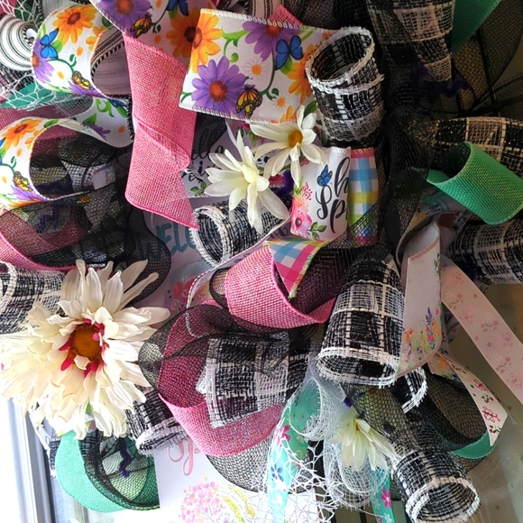 "Welcome Spring" wreath - Picture 6 of 14